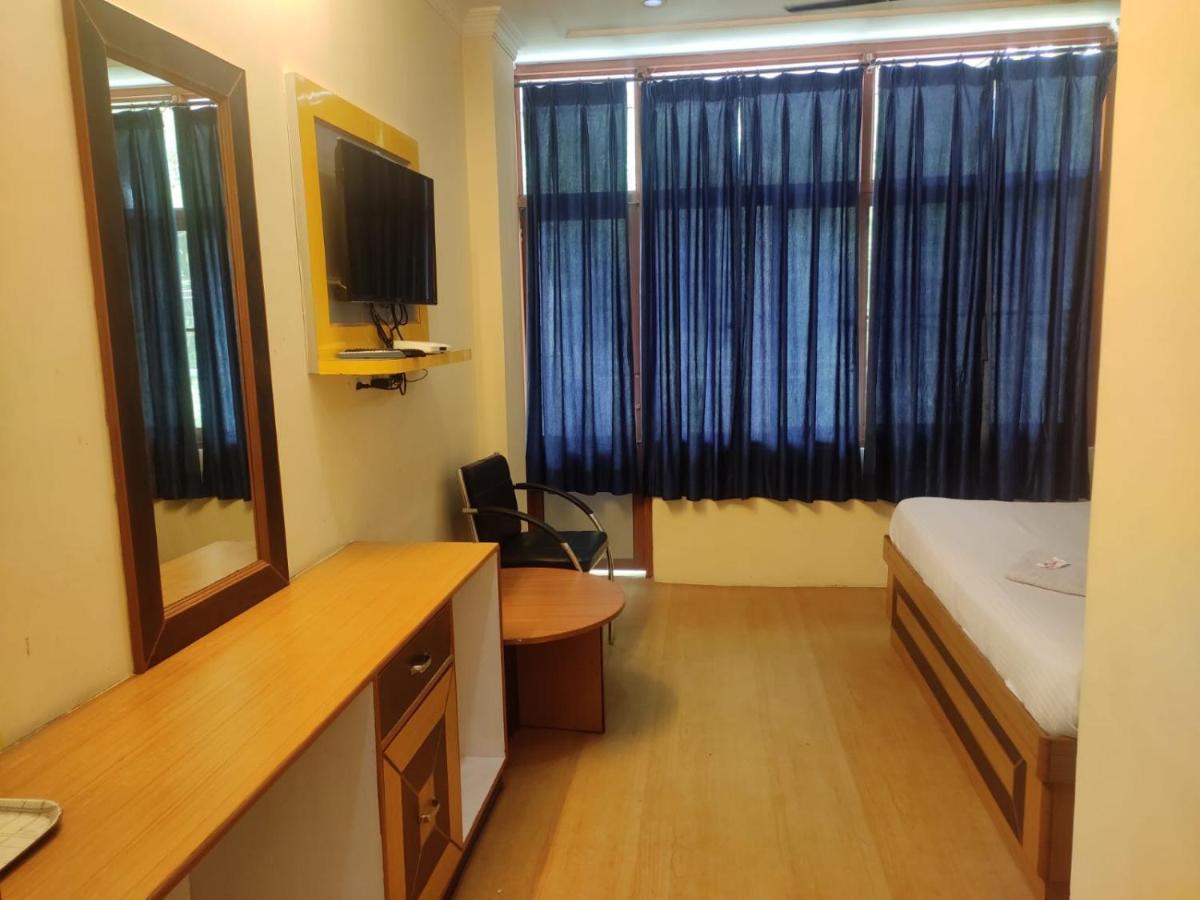 Hotel Amandeep Dharamshala Exterior foto